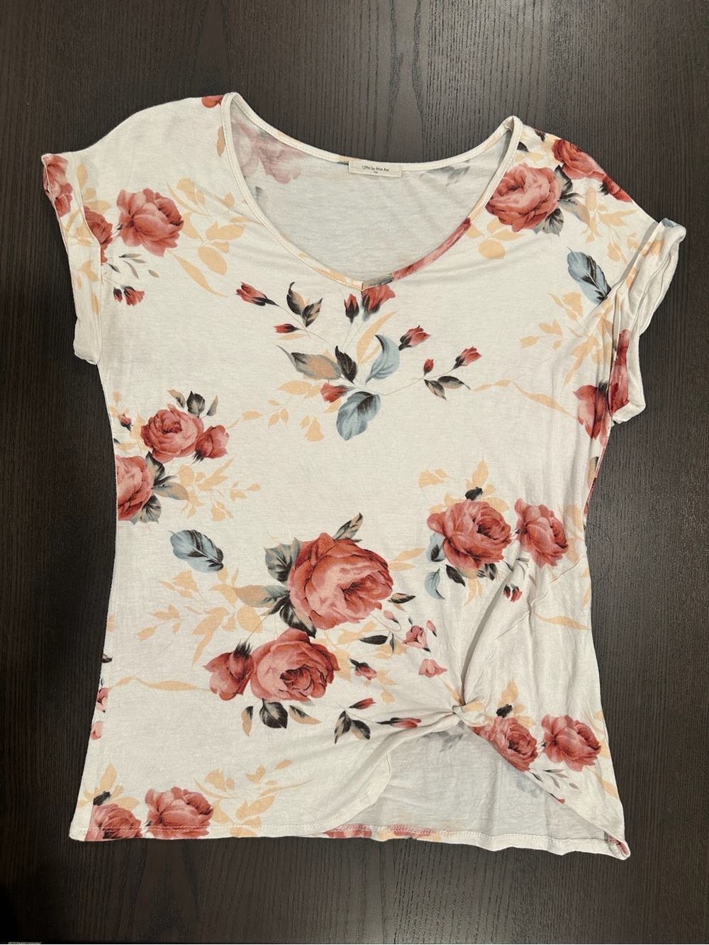 12 Pm By Mon Ami Cream Short Sleeve V-Neck Floral Top with Rose Print